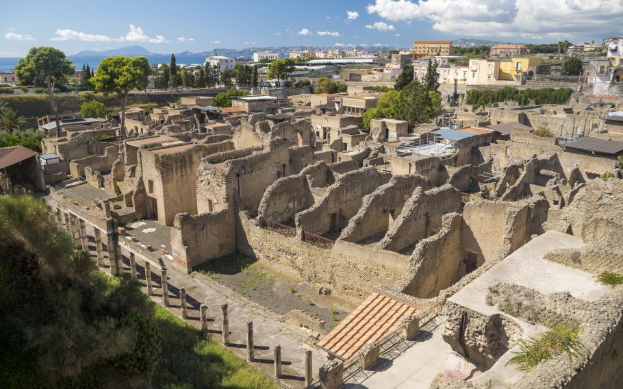 Herculaneum, different and extraordinary